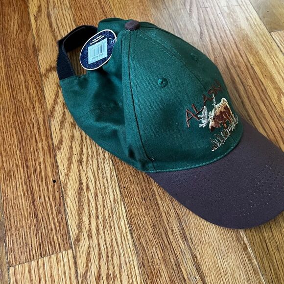 NWT Green and Black Alaska Moose Cap - Picture 3 of 4